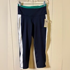 NWT Old Navy Go Dry Crop Leggings
